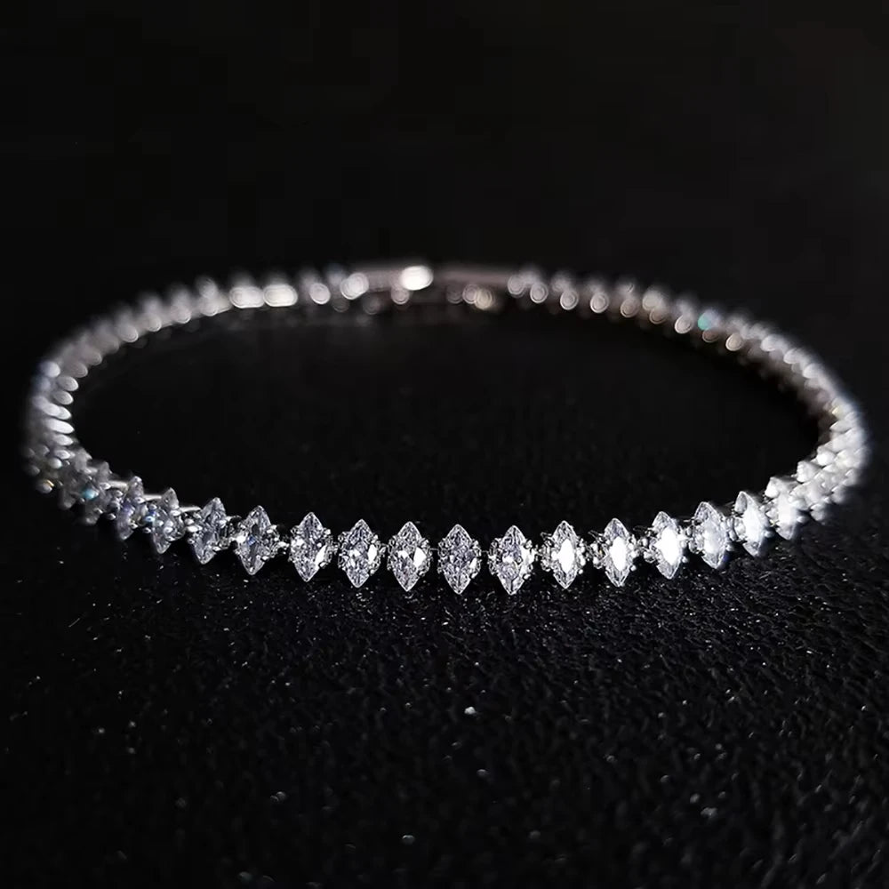 Urban Gleam Chain Bracelet